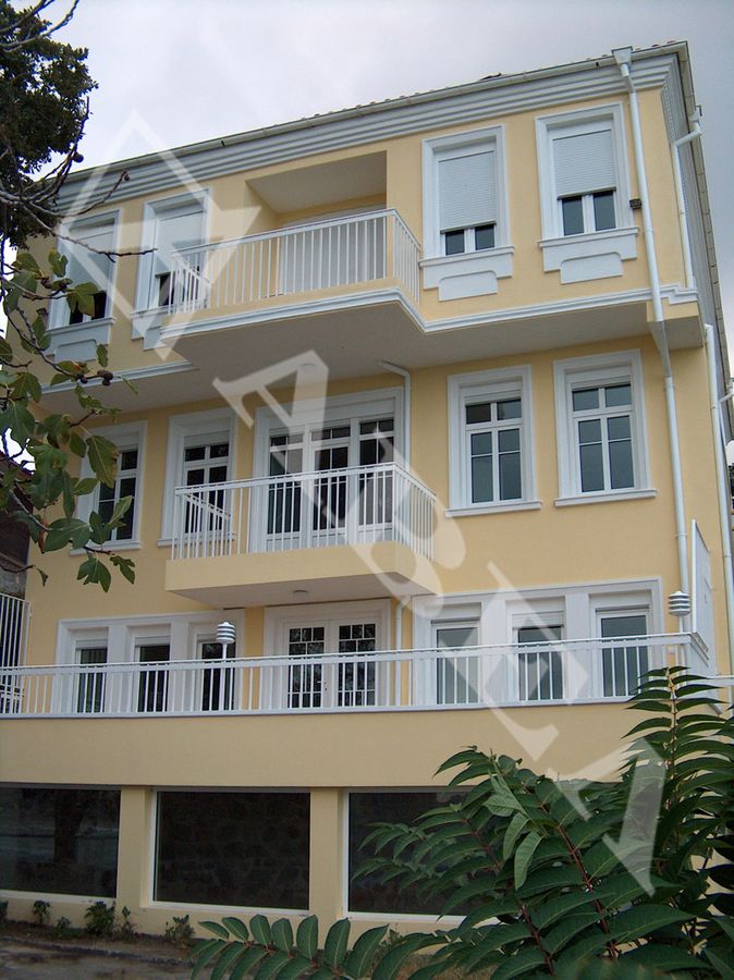 Private houses, 5