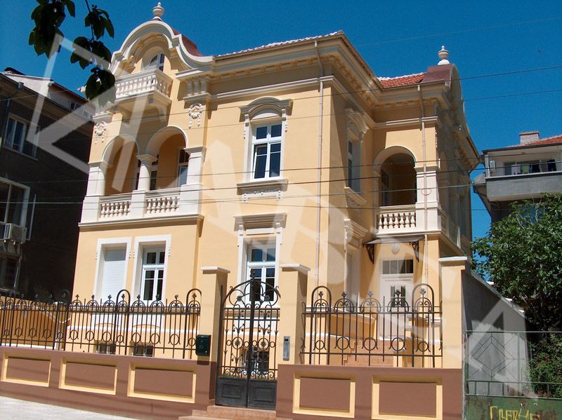 Private houses, 7
