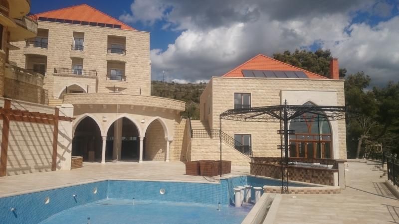 Hotel complex, 6
